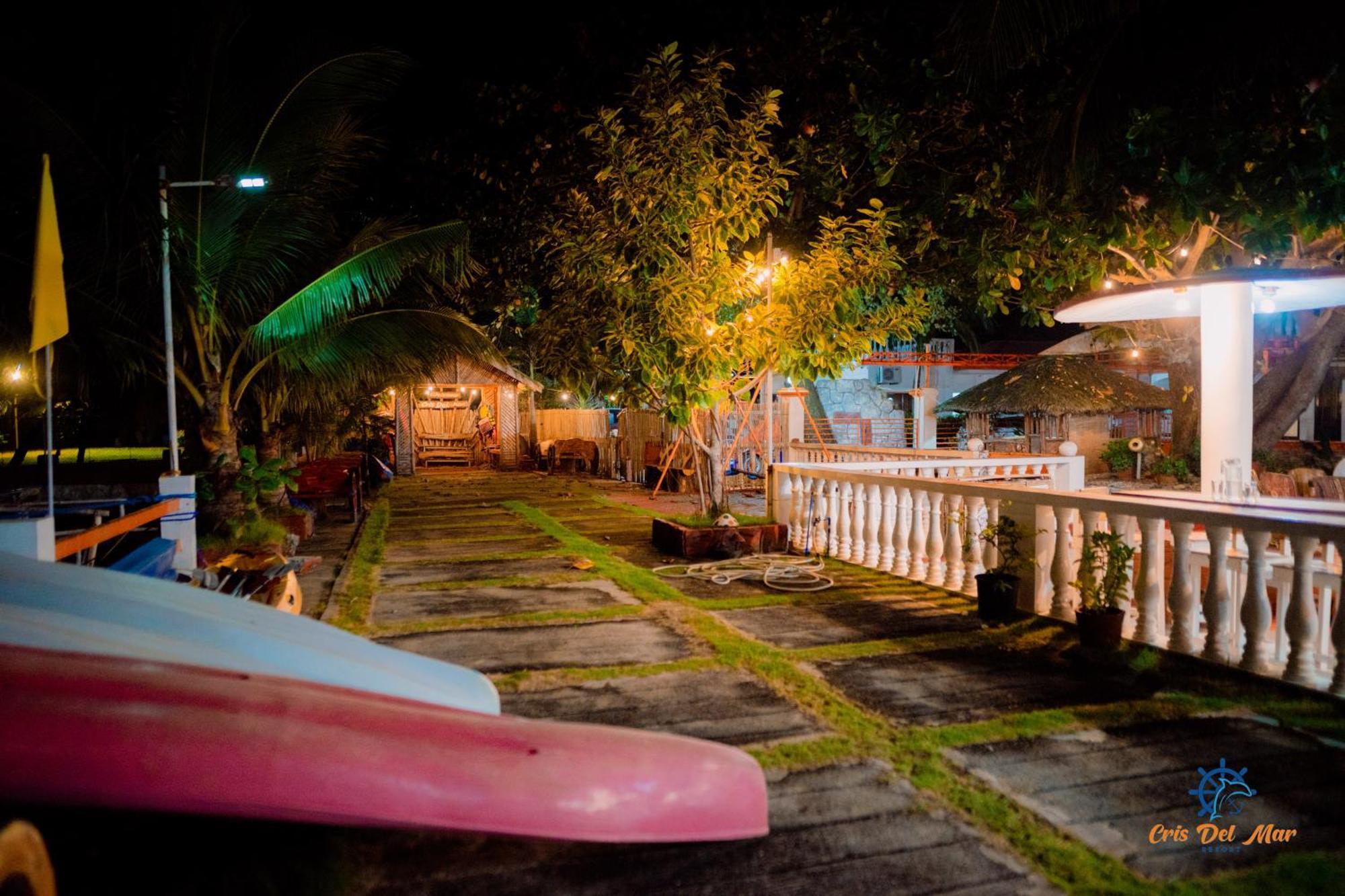 Cris Del Mar Resort Bolinao Kültér fotó