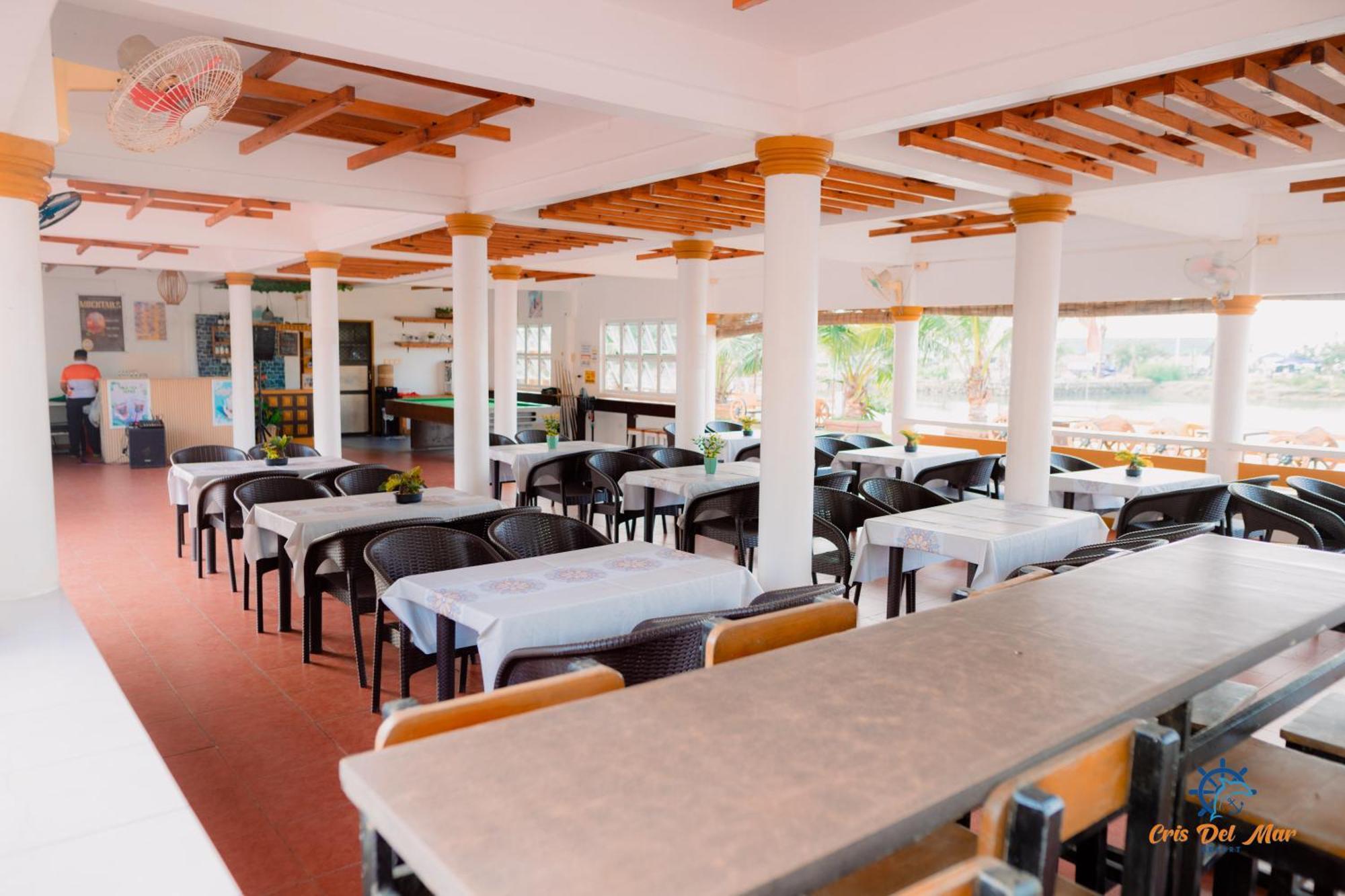 Cris Del Mar Resort Bolinao Kültér fotó