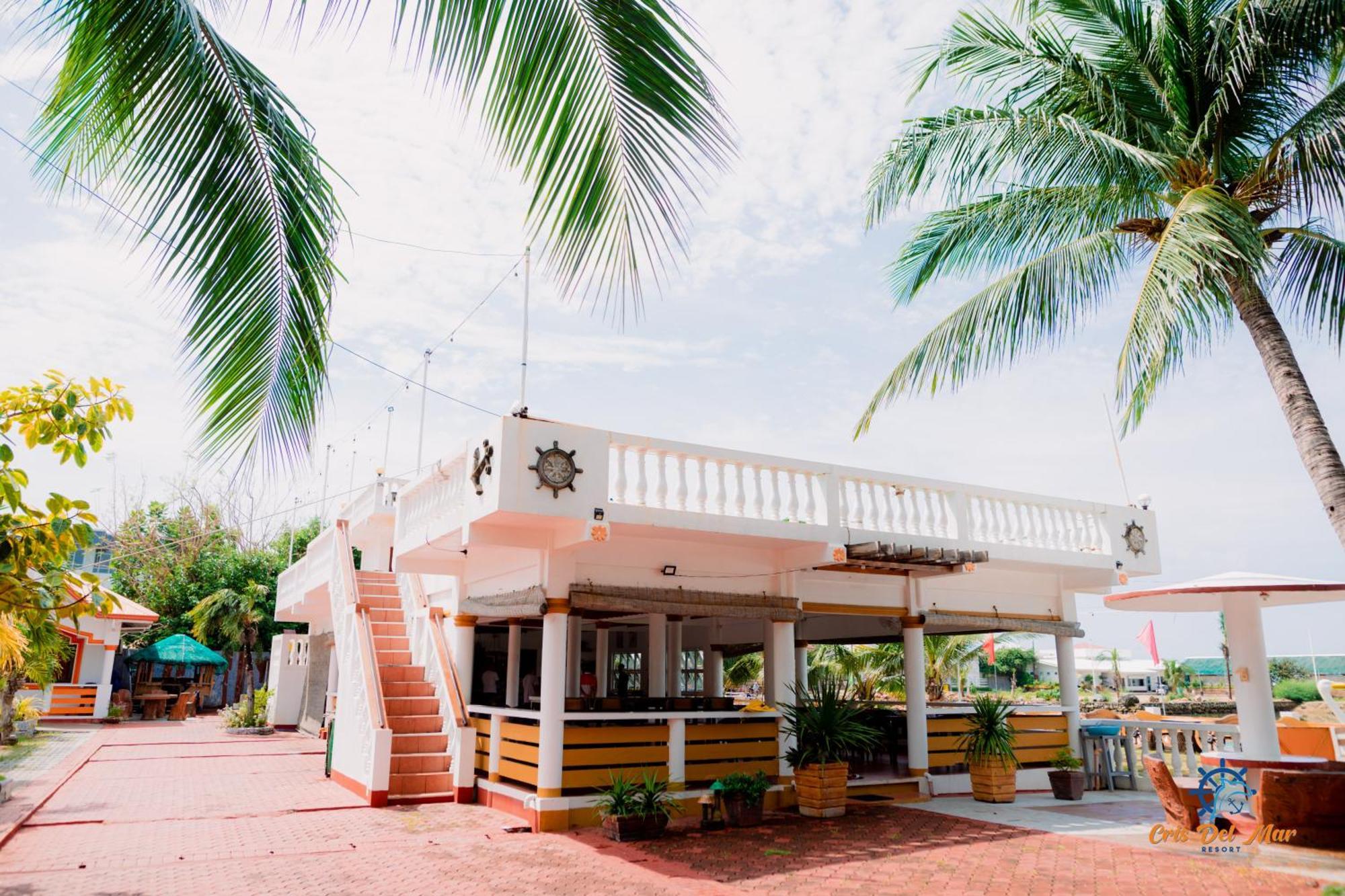 Cris Del Mar Resort Bolinao Kültér fotó