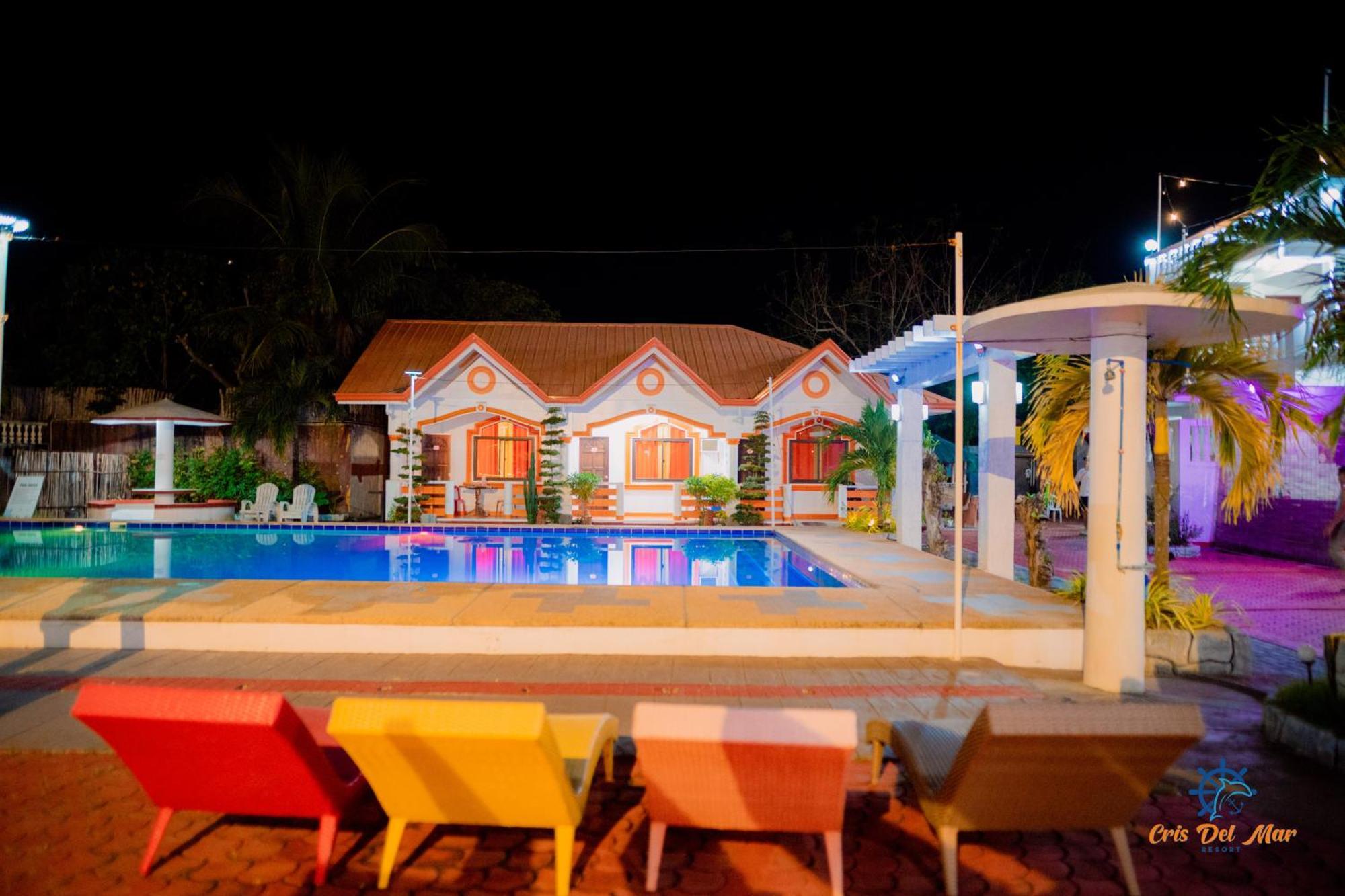 Cris Del Mar Resort Bolinao Kültér fotó